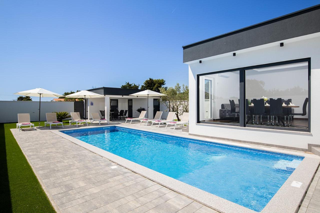 Villa L&L Медулин Екстериор снимка